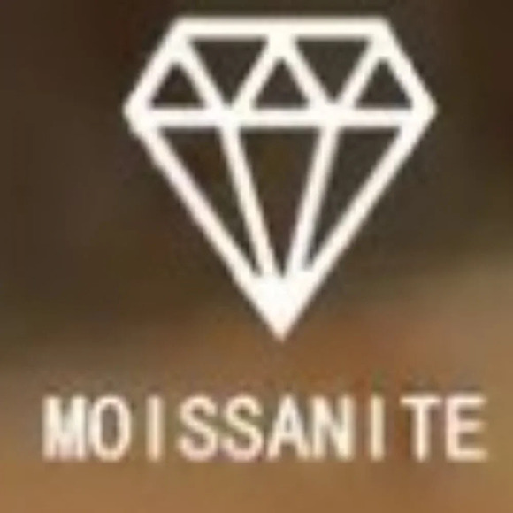 925 Sterling Silver Hypoallergenic 2ct Egg Shaped Moissanite Goose Egg Size 9 - Picture 6 of 7